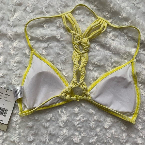 Brand New with tags bikini top - Picture 3 of 3